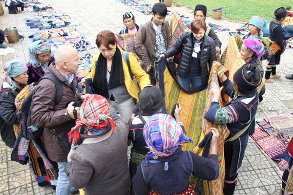 Lao Cai expects one-millionth tourist by October end